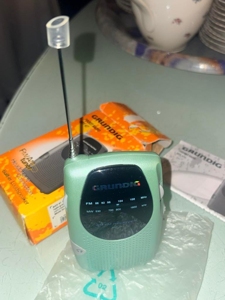 Nieuw vintage Grundig Pocket Radio Boy 47 FM-AM tuner, Audio, Tv en Foto, Radio's, Ophalen of Verzenden, Nieuw, Radio