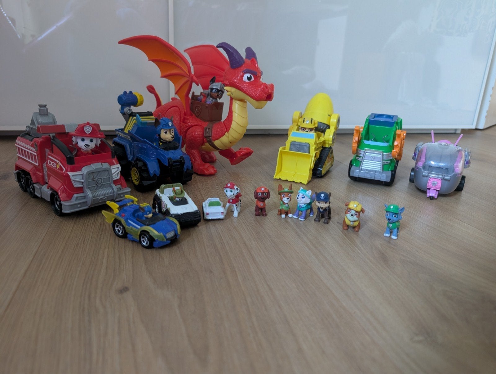 Paw Patrol speelgoed figuurtjes met voertuigen en draak, Ophalen, Gebruikt, Jongen of Meisje