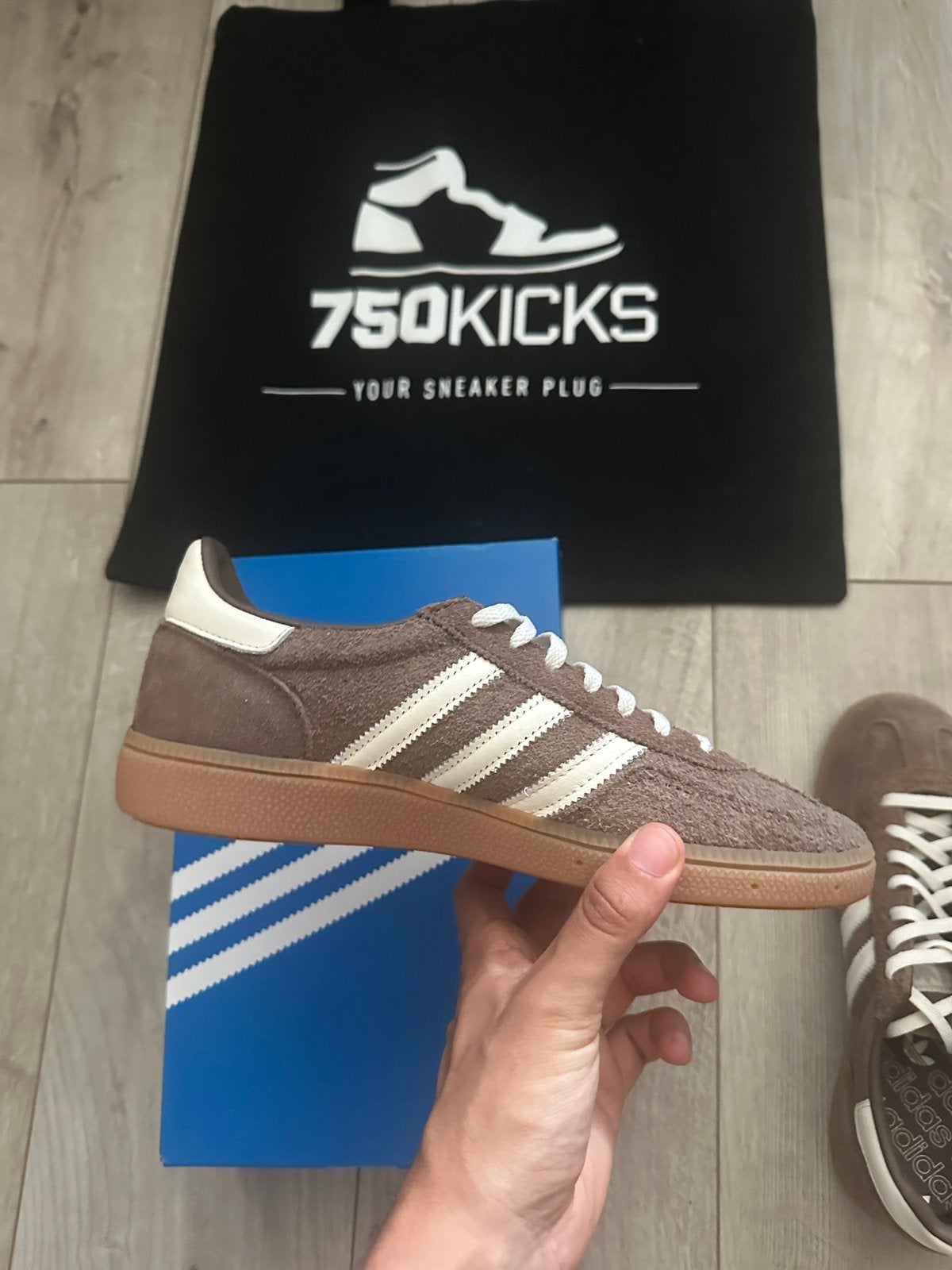 Adidas Handball Spezial Earth Strata Gum Maat EU38 IF6490, Bruin, Nieuw, Ophalen of Verzenden, Sneakers of Gympen