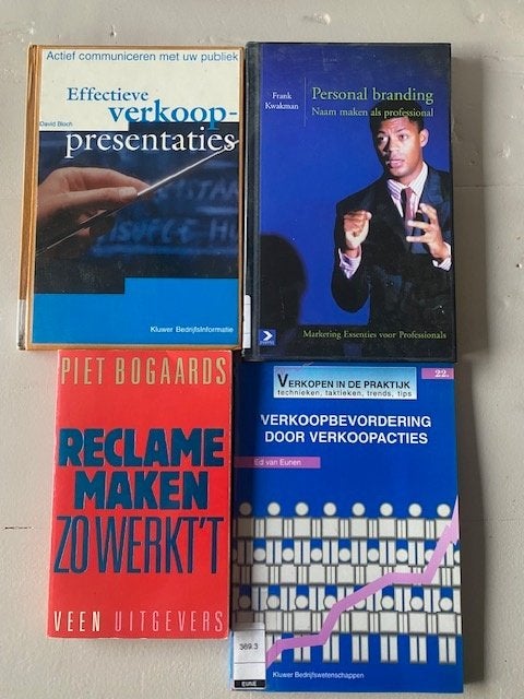 Boeken over Verkopen, Branding en reclame maken, Gelezen, Diverse auteurs, Ophalen of Verzenden, Economie en Marketing