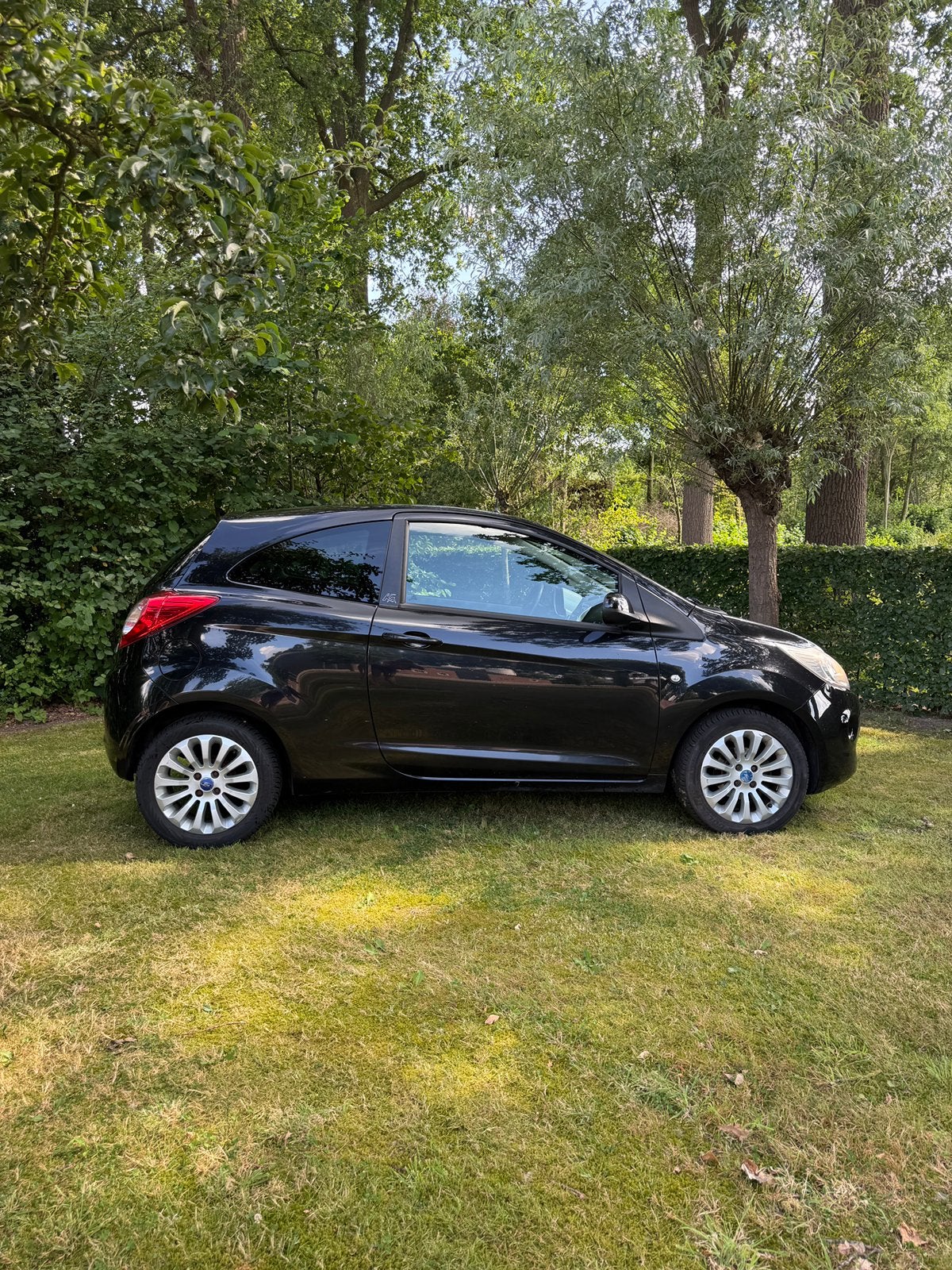 Ford Ka 1.2 69pk 2012 Zwart, Auto's, Voorwielaandrijving, 1242 cc, 4 cilinders, 4 stoelen