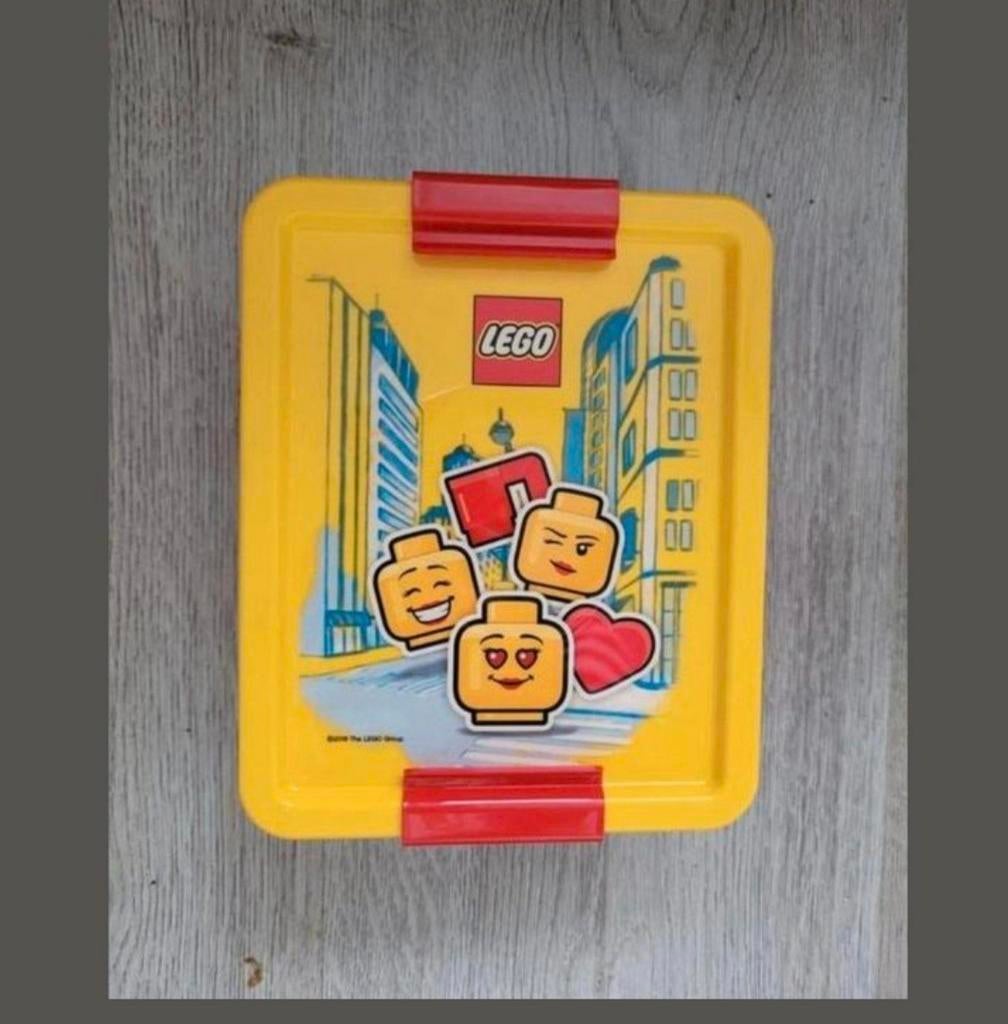 Lego lunchbox geel met vrolijke gezichtjes, BrickHeadz, Lego, Accessoire, Nieuw