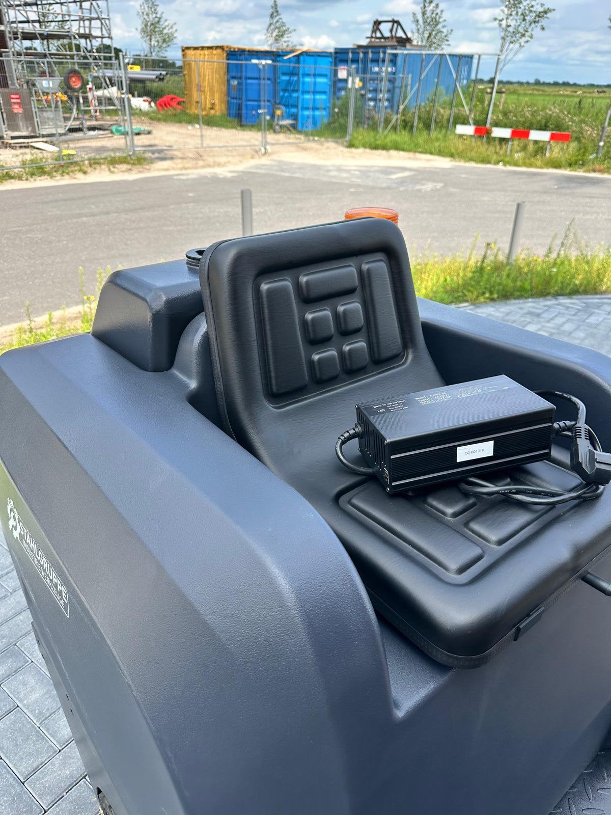 ACTIEPRIJS UITVERKOOP Stahlgruppe SGYZS4 Ride-On Veegmachine, Ophalen, Nieuw