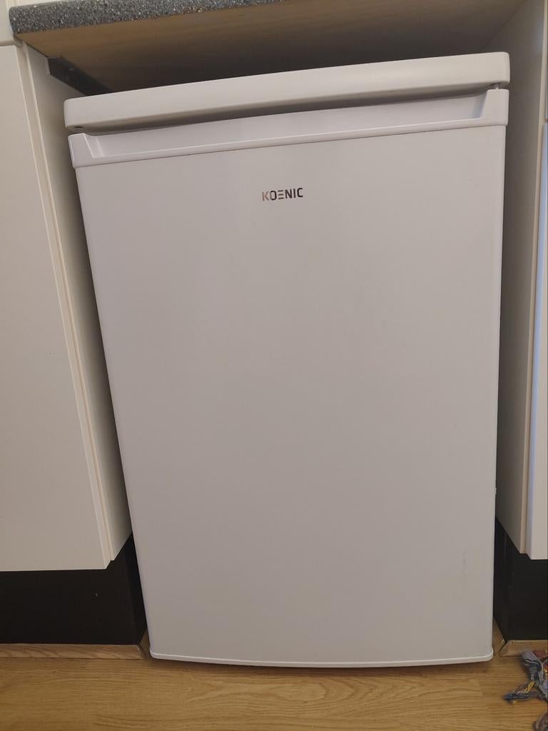 Koenic KFK 121 DW Tafelmodel Koelkast met Vriesvak A, Gebruikt, 100 tot 150 liter, Energieklasse A of zuiniger, 45 tot 60 cm
