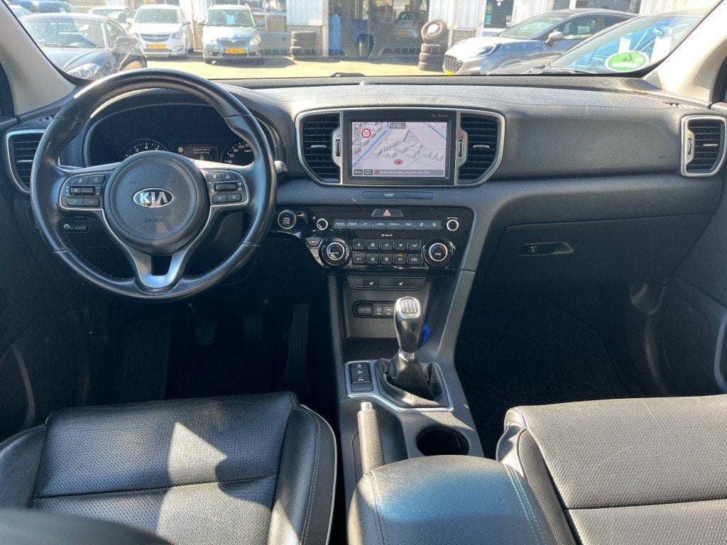 Kia SPORTAGE 1.6 ExecitiveLine Cruise Clima CarPlay Leder, Voorwielaandrijving, Gebruikt, 4 cilinders, 132 pk