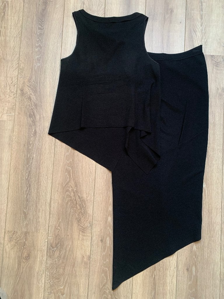 Ischiko A-symetrische set top + rok zwart 38/M, Maat 38/40 (M), Verzenden, Zwart, Zo goed als nieuw