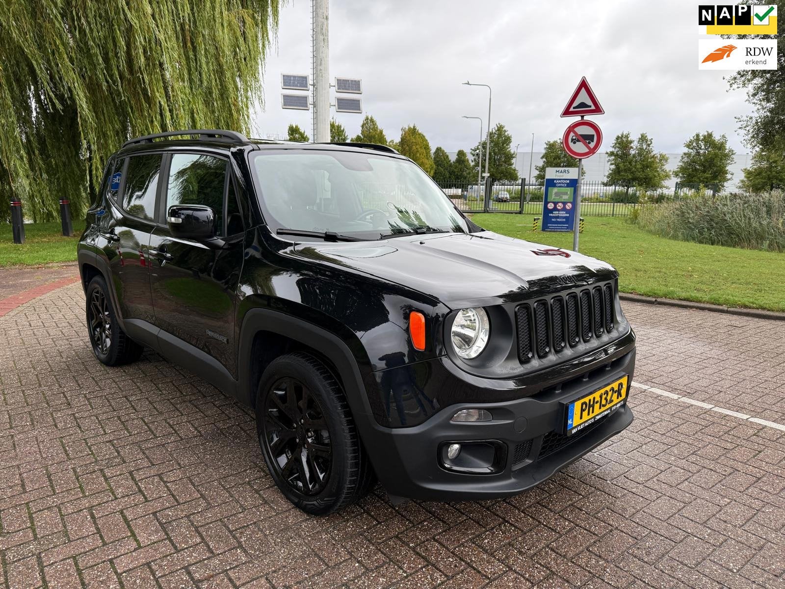 Jeep Renegade 1.4 MultiAir Night Eagle II, Auto's, Voorwielaandrijving, Stof, 4 cilinders, 400 kg