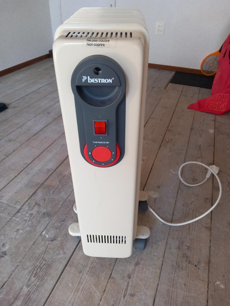 Bestron olie gevulde radiator, Ophalen, 30 tot 80 cm, Radiator, Zo goed als nieuw