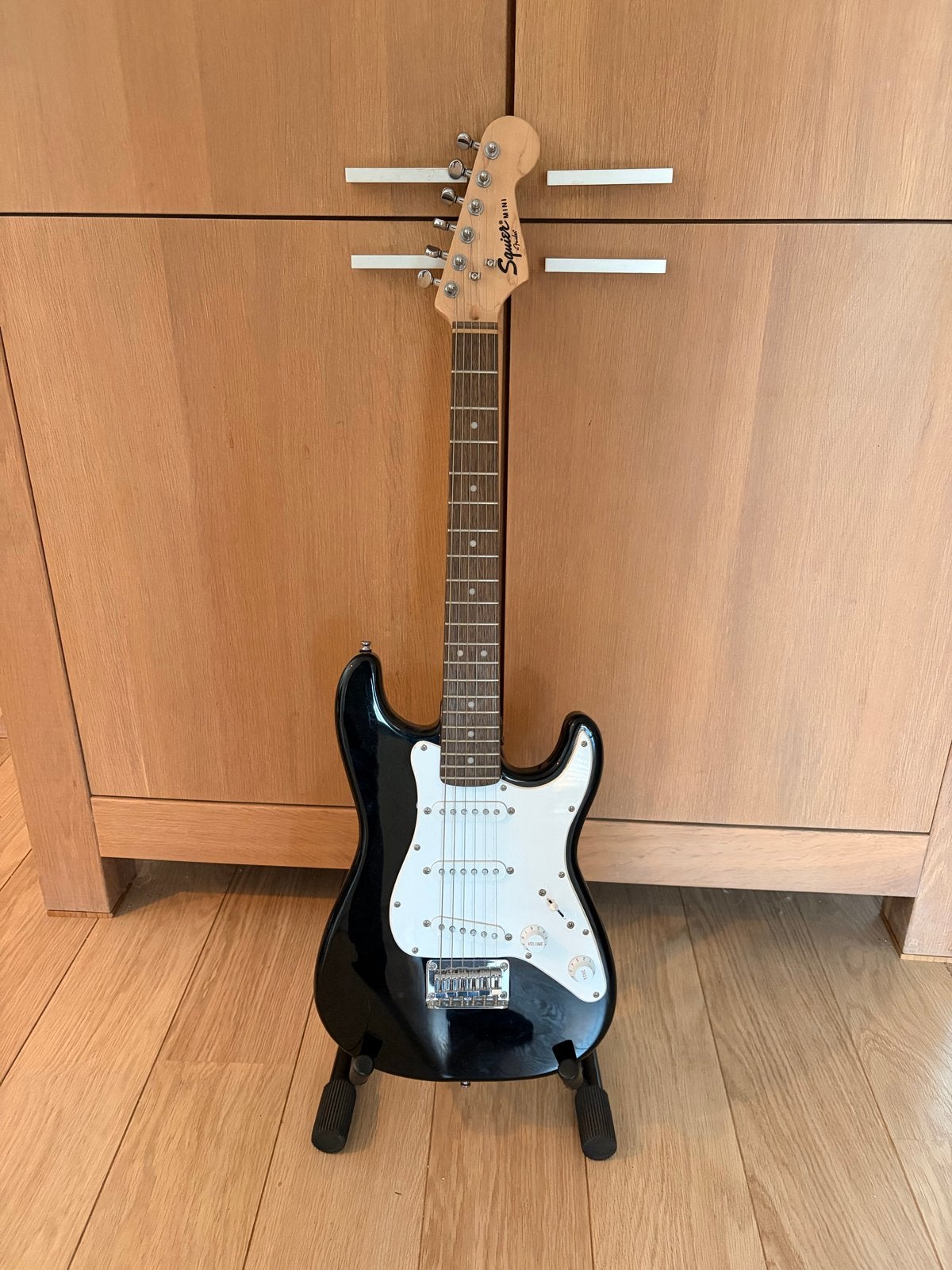 Squier MINI by Fender elektrische gitaar - Zwart, Ophalen, Zo goed als nieuw, Solid body, Fender