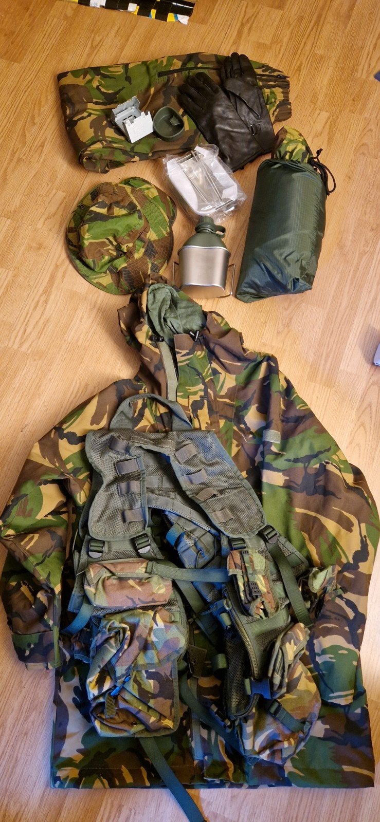 Woodland pakket defensie, Verzamelen, Militaria | Algemeen, Ophalen of Verzenden, Landmacht, Nederland, Overige typen