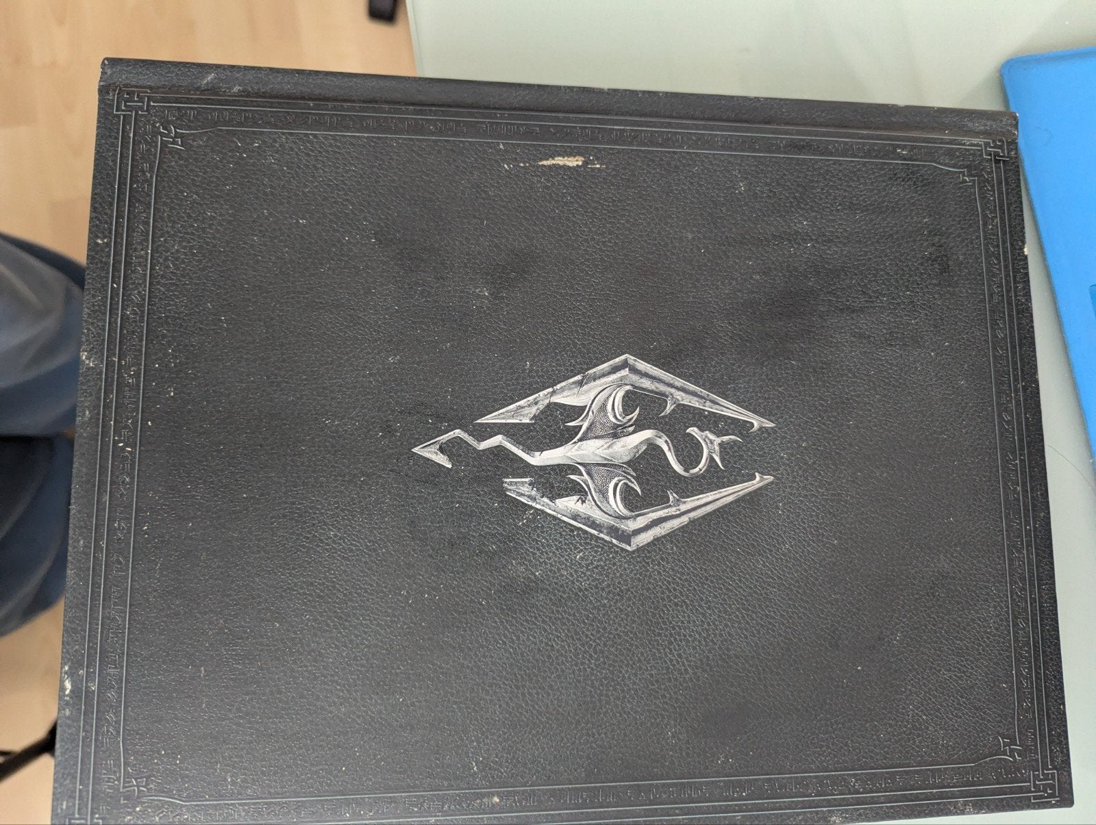 The Elder Scrolls V: Skyrim Official Art Book, Boeken, Ophalen of Verzenden, Gelezen, Bethesda Softworks, Amerika