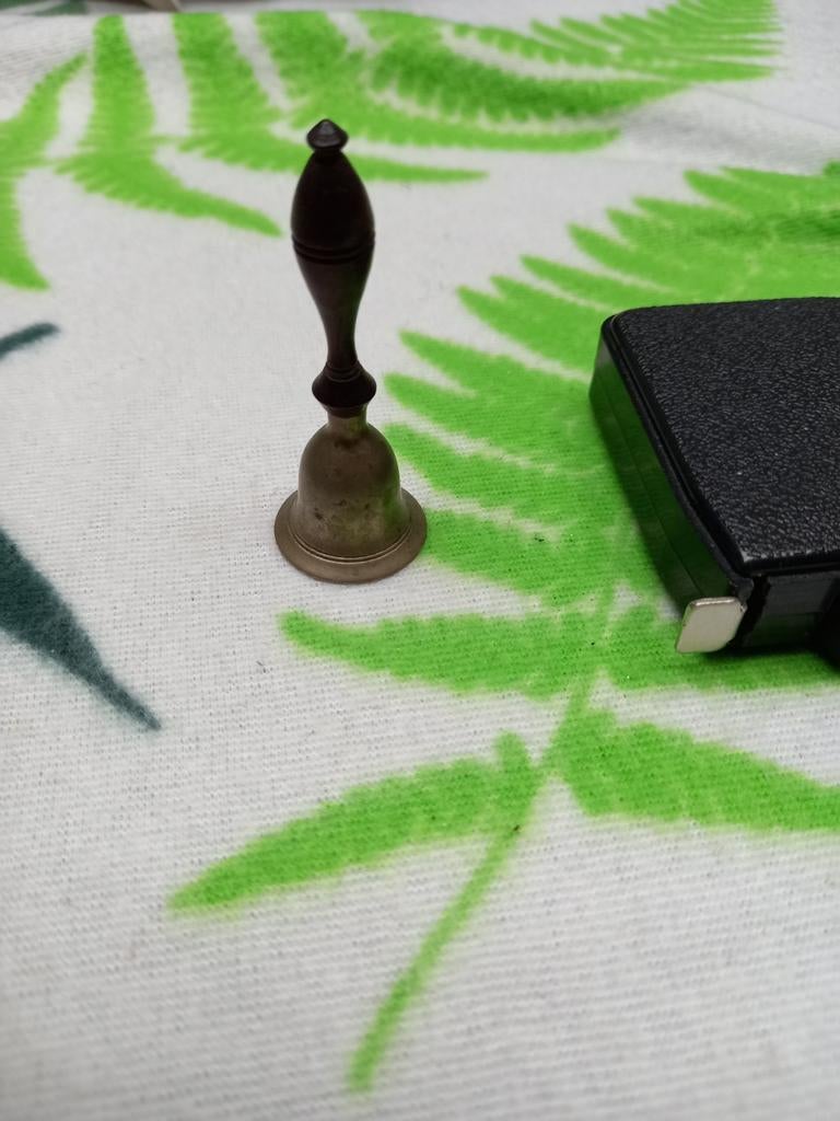 Miniatuur vintage tafelbel., Antiek en Kunst, Ophalen of Verzenden