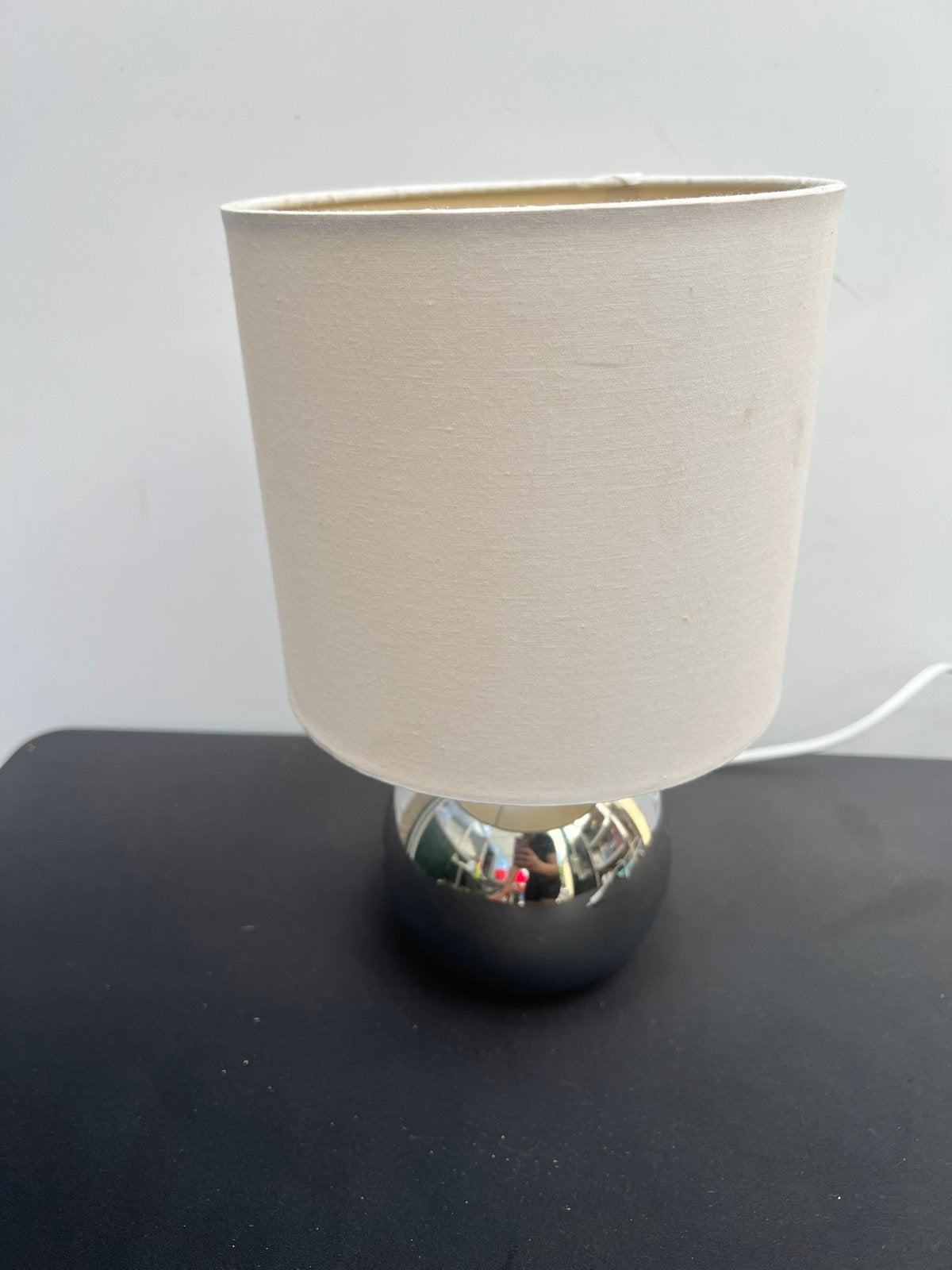 Te Koop Tafellamp Zilveren Voet Lampenkap, Ophalen of Verzenden, IKEA, Industrieel, Sfeerlamp