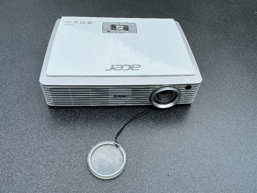 acer K330 beamer, Audio, Tv en Foto, Beamers, Ophalen of Verzenden, Gebruikt, LED, Acer