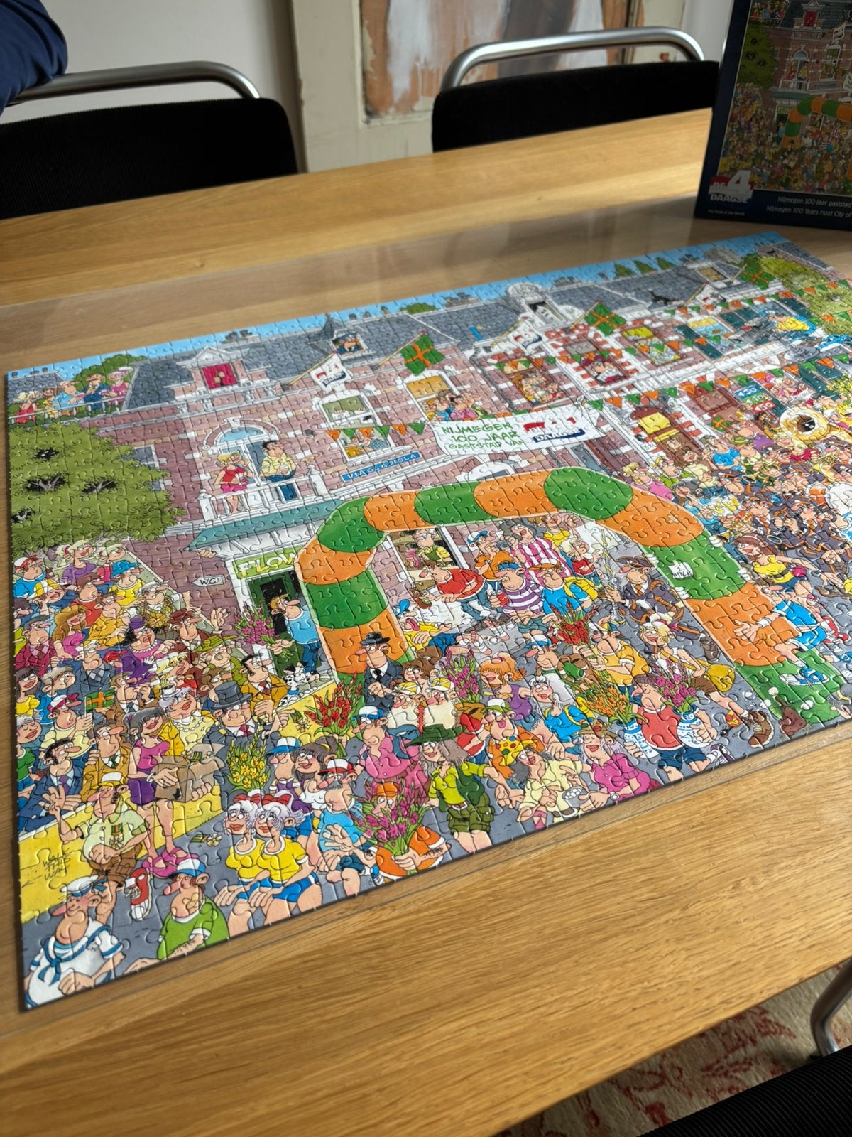 De 4 daagse 999 stukjes, Hobby en Vrije tijd, Denksport en Puzzels, Ophalen of Verzenden, 500 t/m 1500 stukjes, Zo goed als nieuw