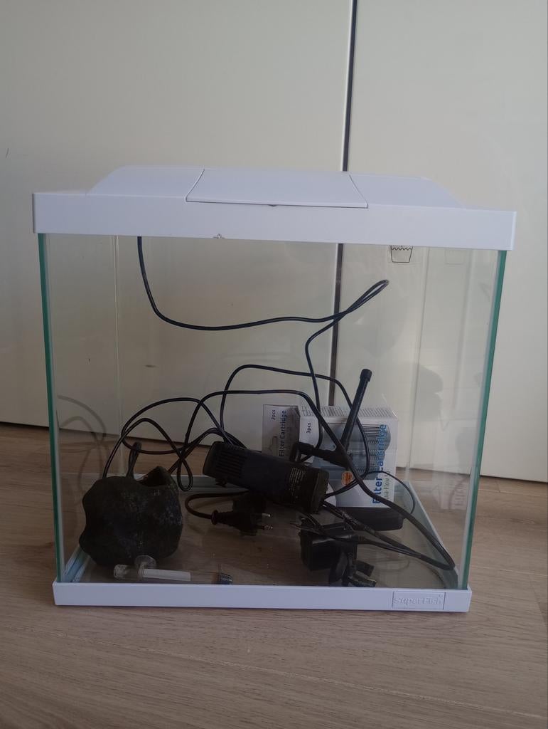Superfish 30 l aquarium, Ophalen, Zo goed als nieuw, Leeg aquarium