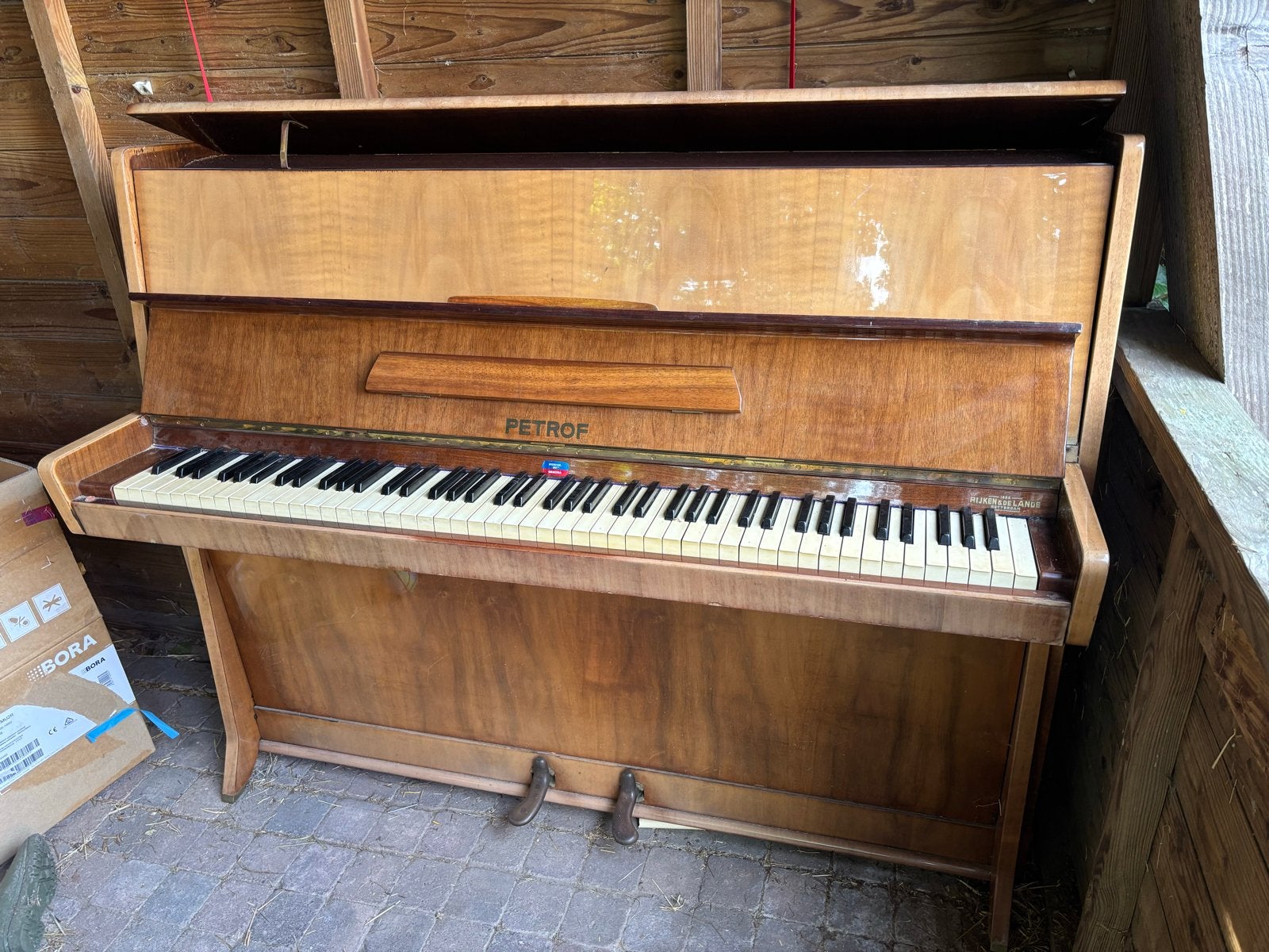 Piano met kruk, Muziek en Instrumenten, Ophalen, Gebruikt, Bruin, Piano