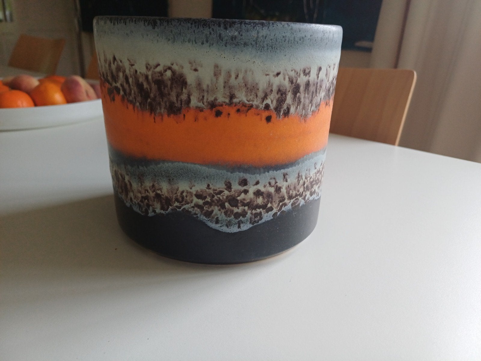 vintage bloempot of vaas met een uniek glazuurpatroon, Gebruikt, Rond, Binnen, Ophalen of Verzenden