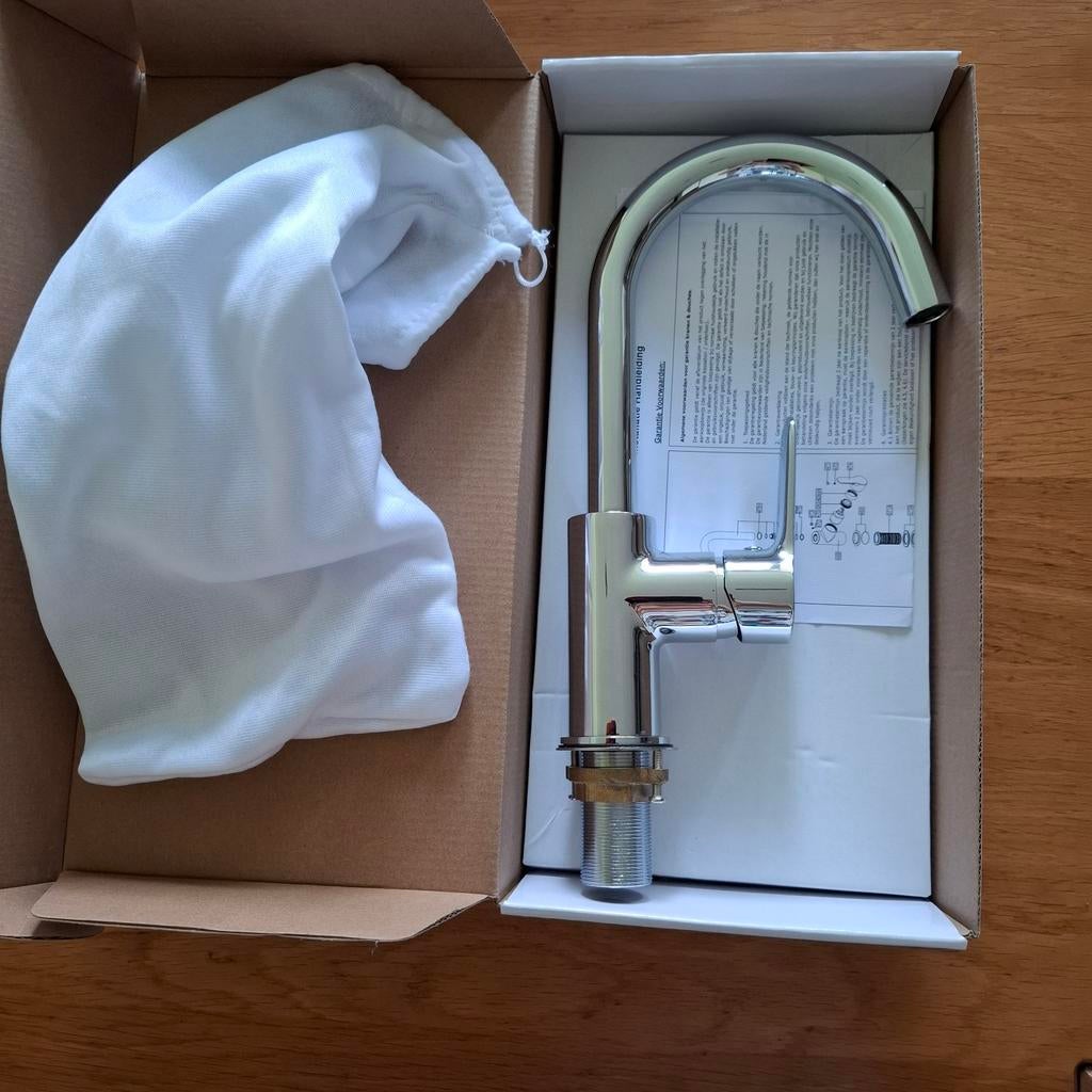 Nieuwe chromen keuken/wastafel kraan met flexibele slangen, Doe-het-zelf en Verbouw, Sanitair, Ophalen of Verzenden, Nieuw, Chroom
