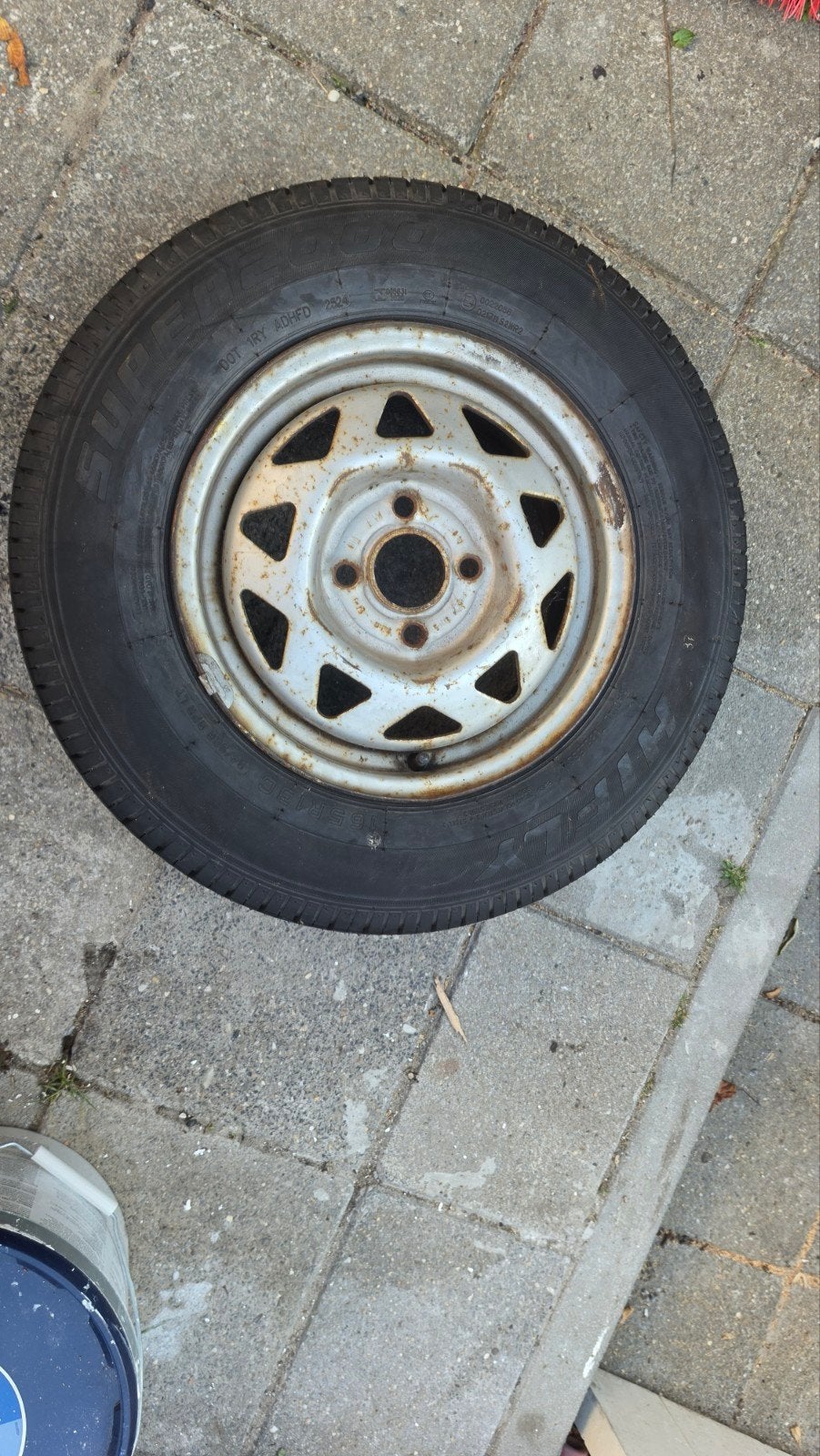 Supergrip band met velg 165R13C, Ophalen