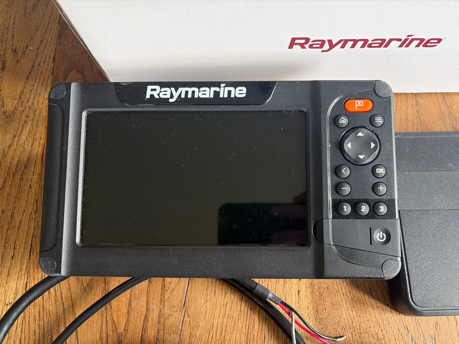 Raymarine Element 7 HV Kaartplotter/Fishfinder met transduce, Watersport en Boten, Ophalen of Verzenden, Zo goed als nieuw, Overige typen
