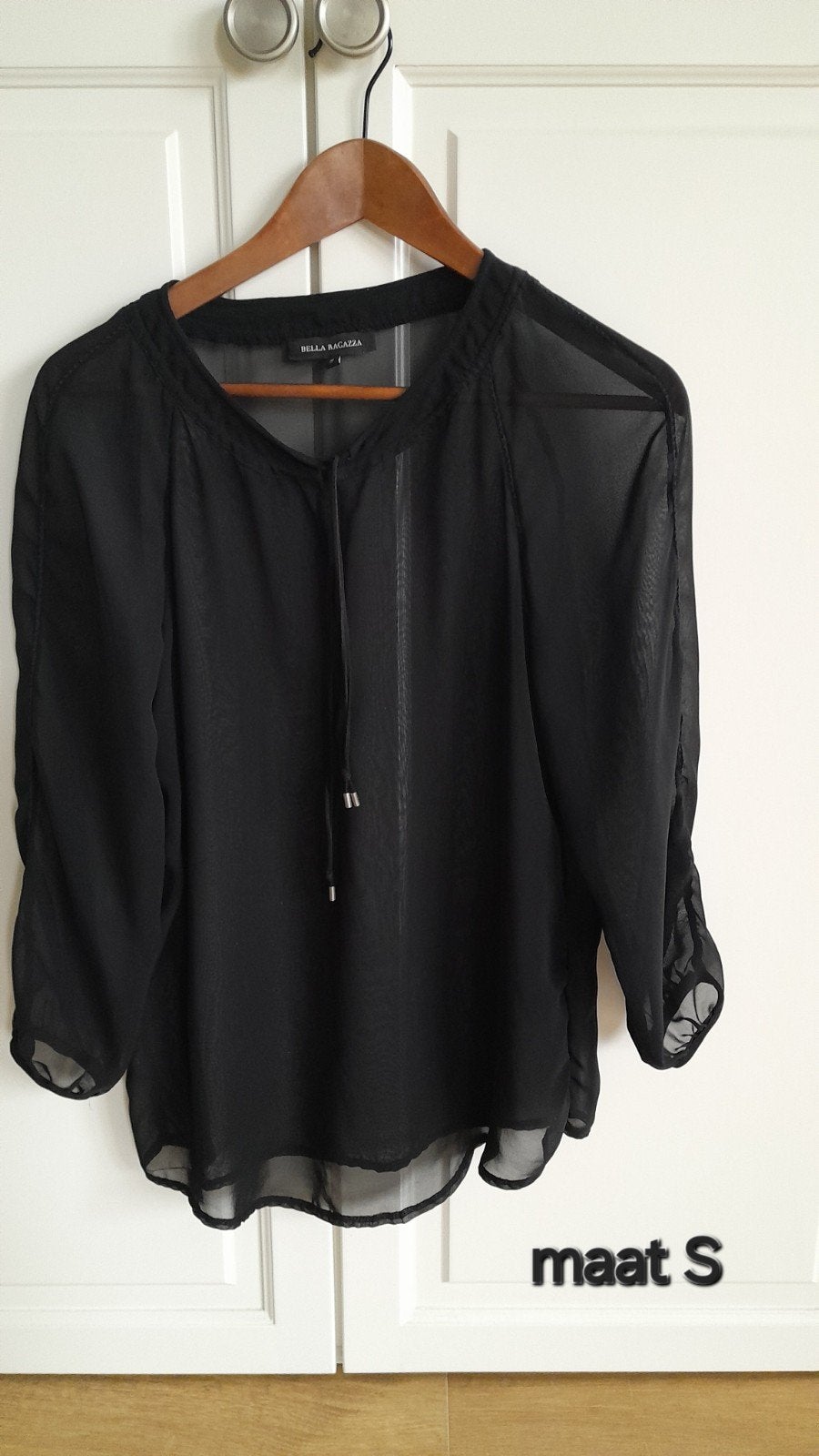 Zwarte doorschijnende blouse van Bella Ragazza, maat S, Bella Ragazza, Zwart, Ophalen of Verzenden, Zo goed als nieuw