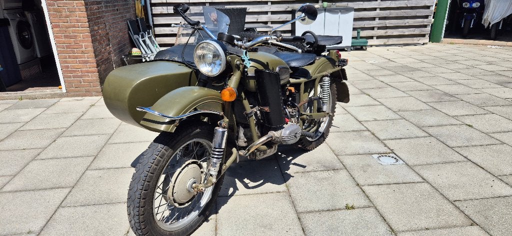 ural 650, Cardan-aandrijving, 2 cilinders, Motorrijbewijs A, Gebruikt
