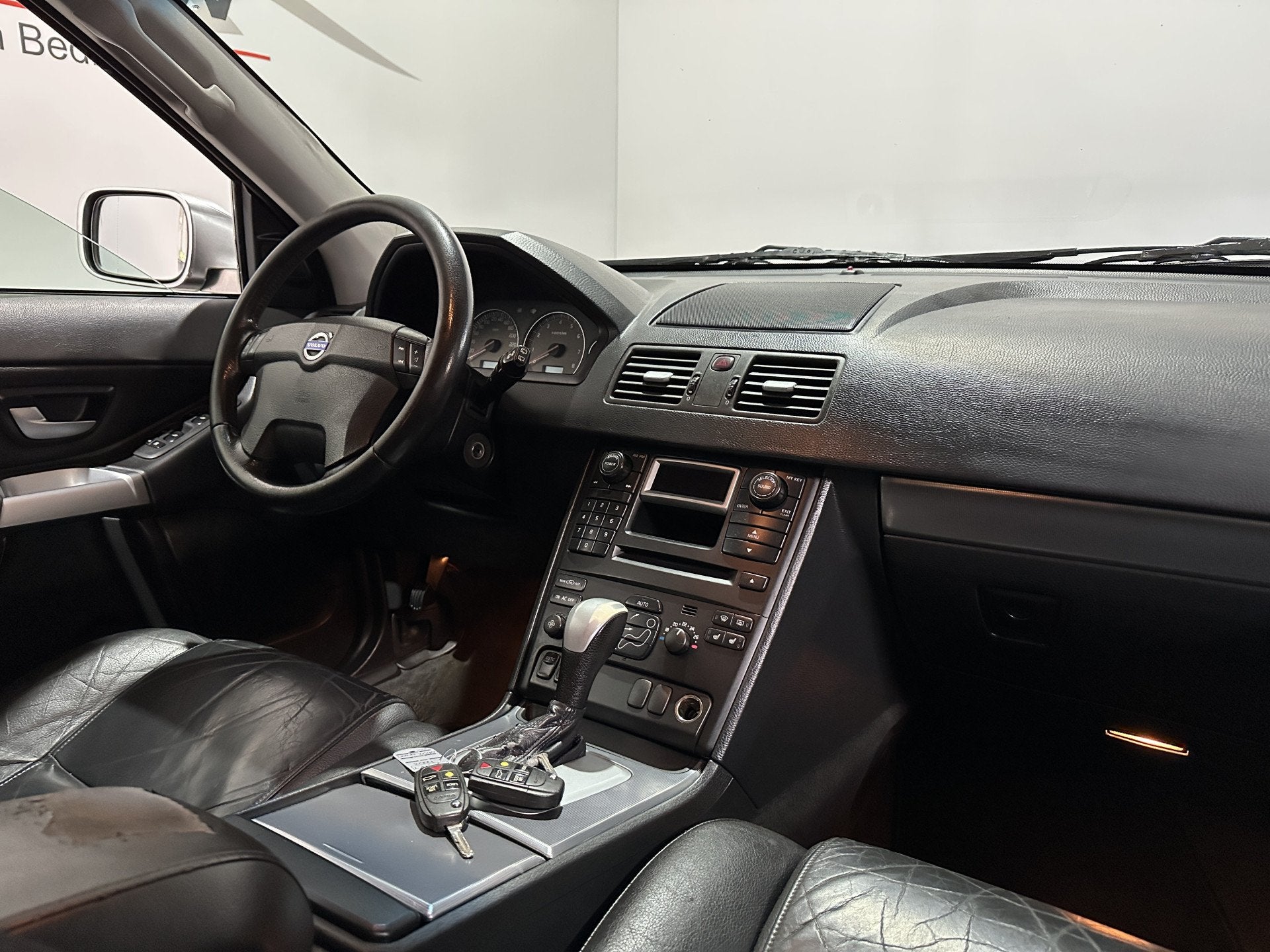 Volvo XC90 2.5 T - 7 pers. - Automaat - Trekhaak / Stoelverw, Gebruikt, 7 stoelen, Bedrijf, Vierwielaandrijving