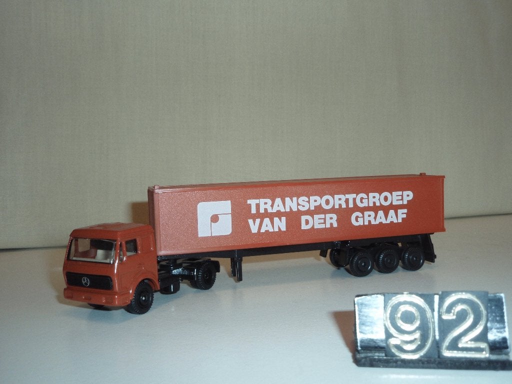 Te koop modelauto: mercedes -trekker oplegger- van de graaf, Ophalen of Verzenden, Nieuw, Auto's