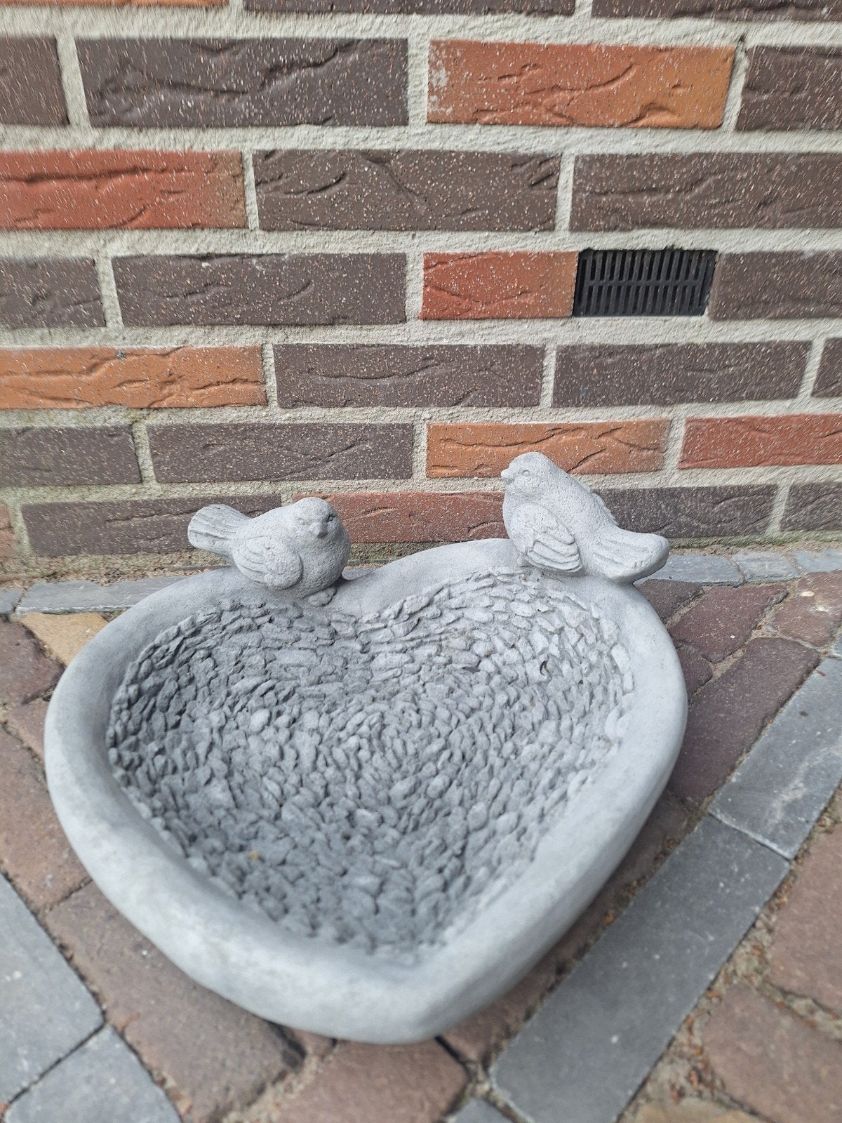 Betonbeeld Hartvormige Schaal met Vogels - 35 cm, Ophalen, Nieuw, Beton, Overige typen