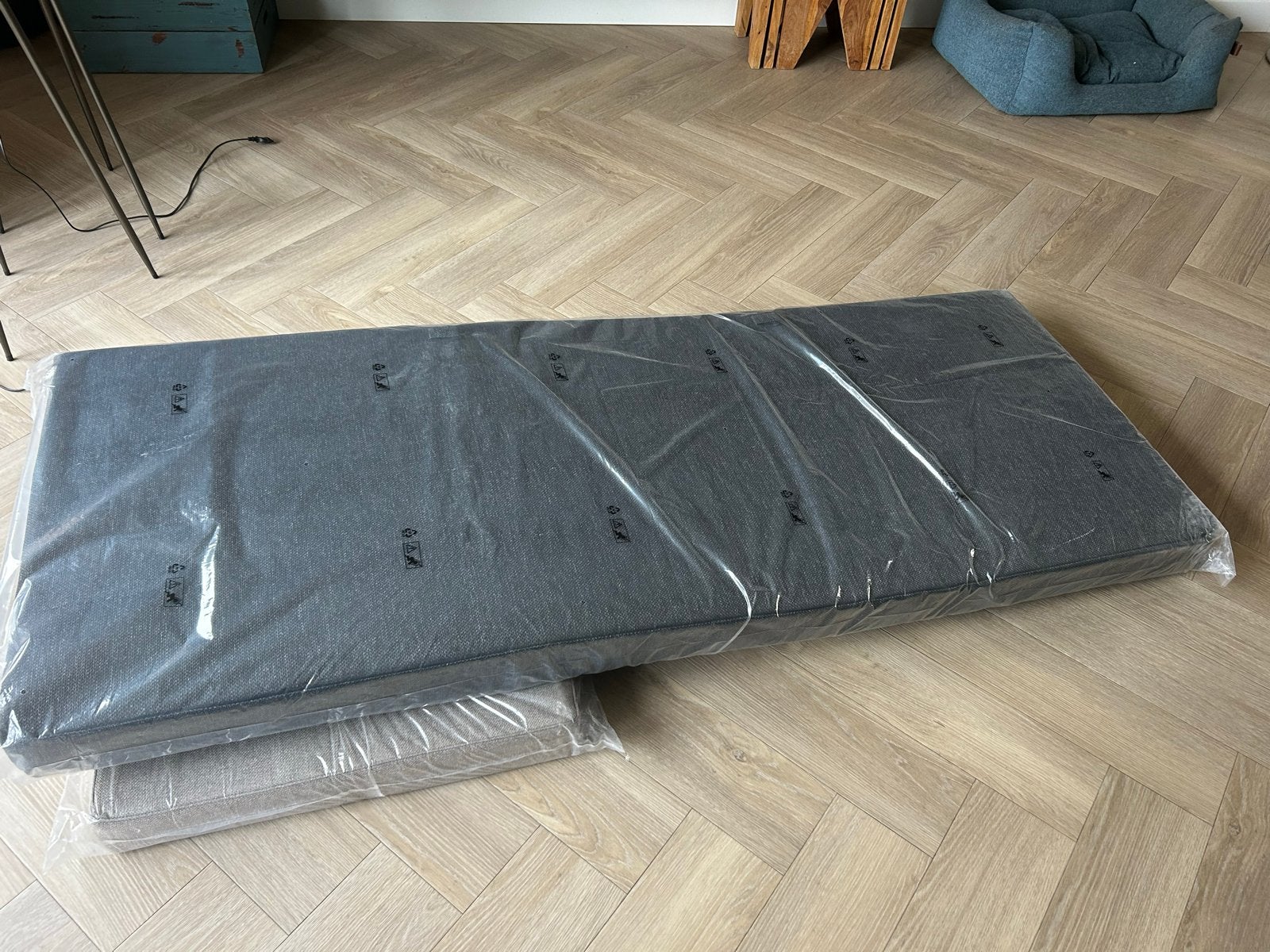 Nieuw Jysk Tuinbank/Ligbed Kussen Grijs 185x70x10cm, Ophalen, Nieuw