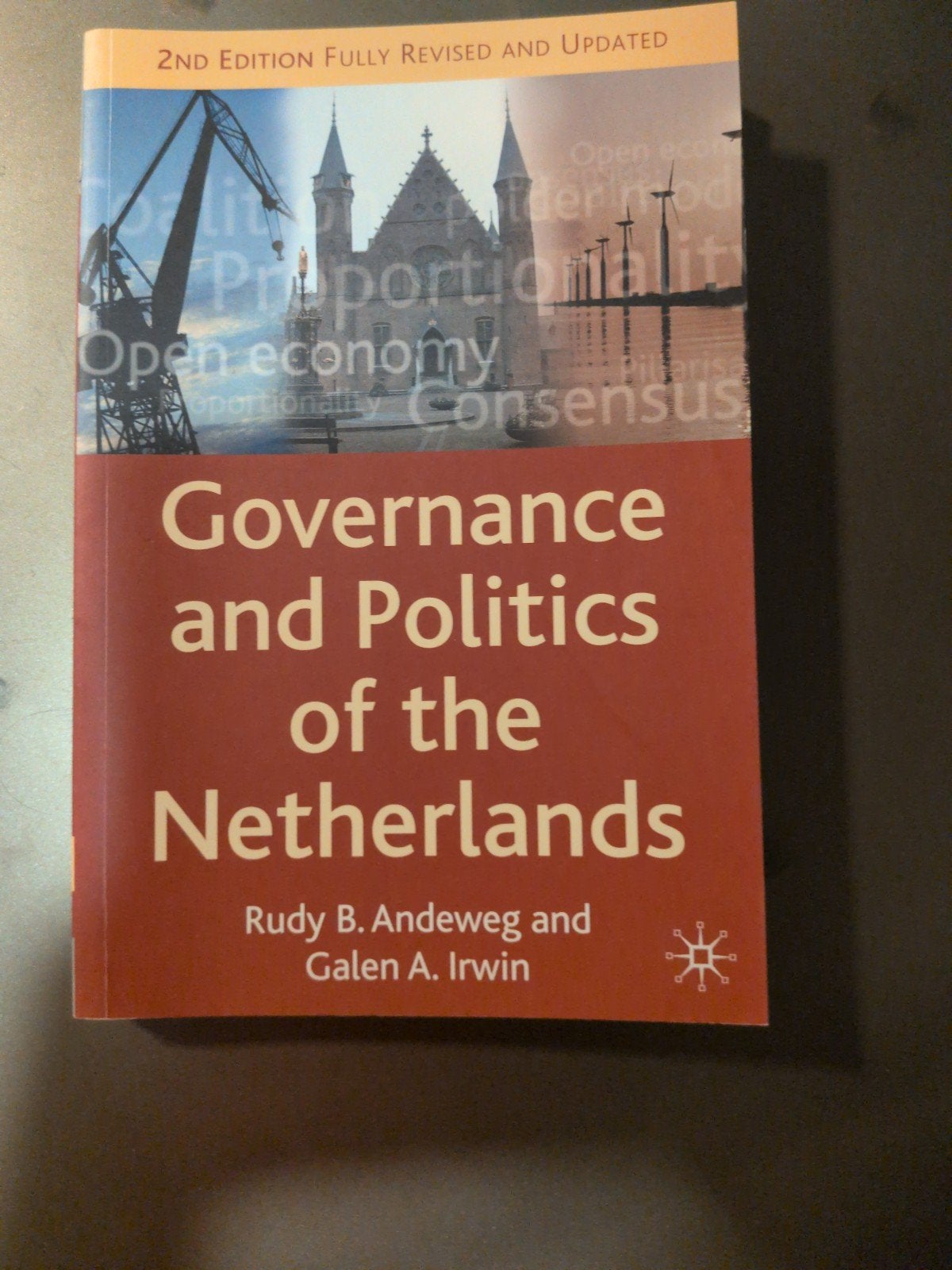 Governance and Politics of the Netherlands - 2nd Edition, Gelezen, Ophalen of Verzenden, Politiek en Staatkunde, Nederland