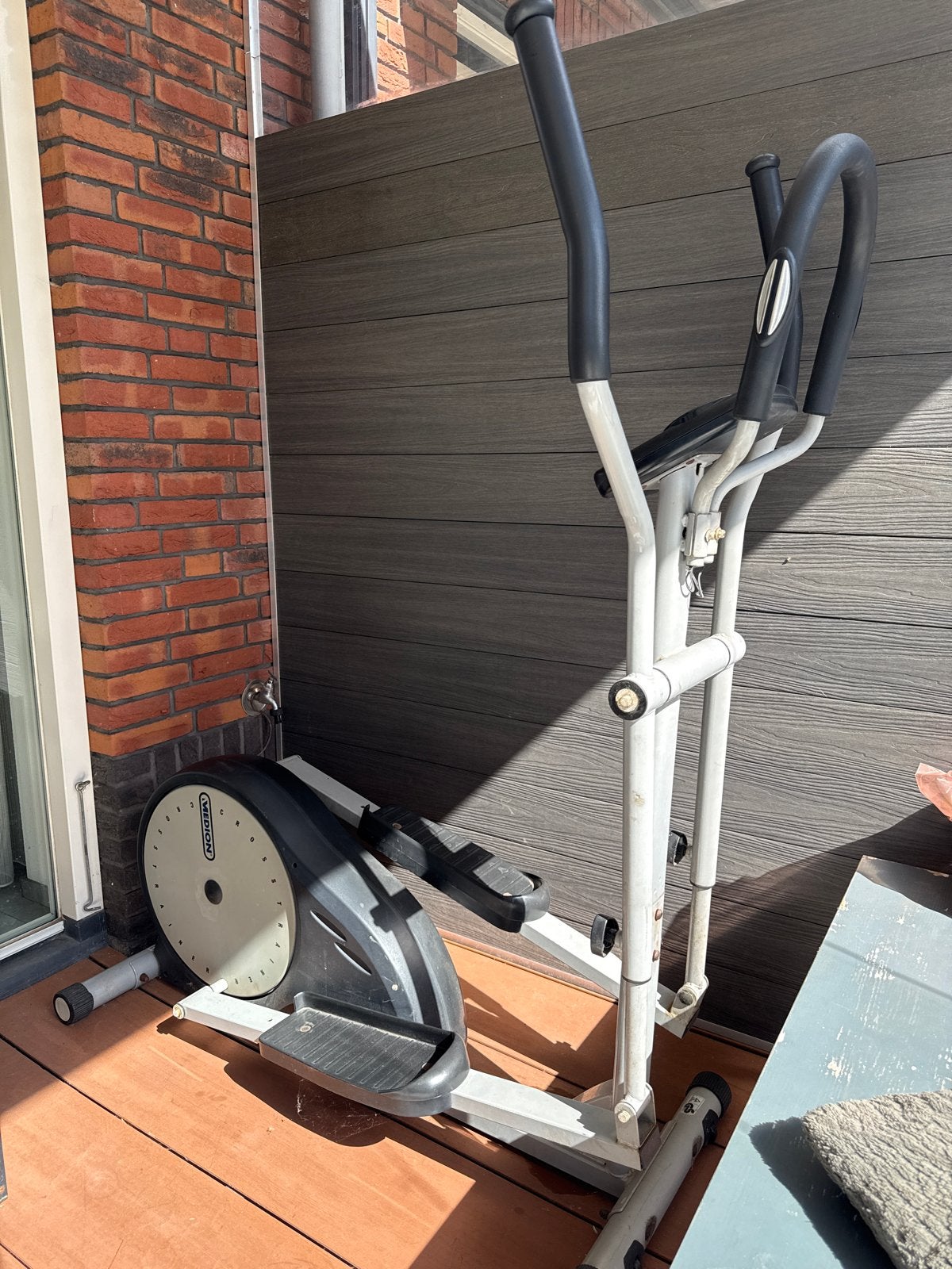 Medion Crosstrainer - Ideaal voor Thuis Workouts, Sport en Fitness, Fitnessapparatuur, Gebruikt, Crosstrainer, Armen, Metaal, Ophalen