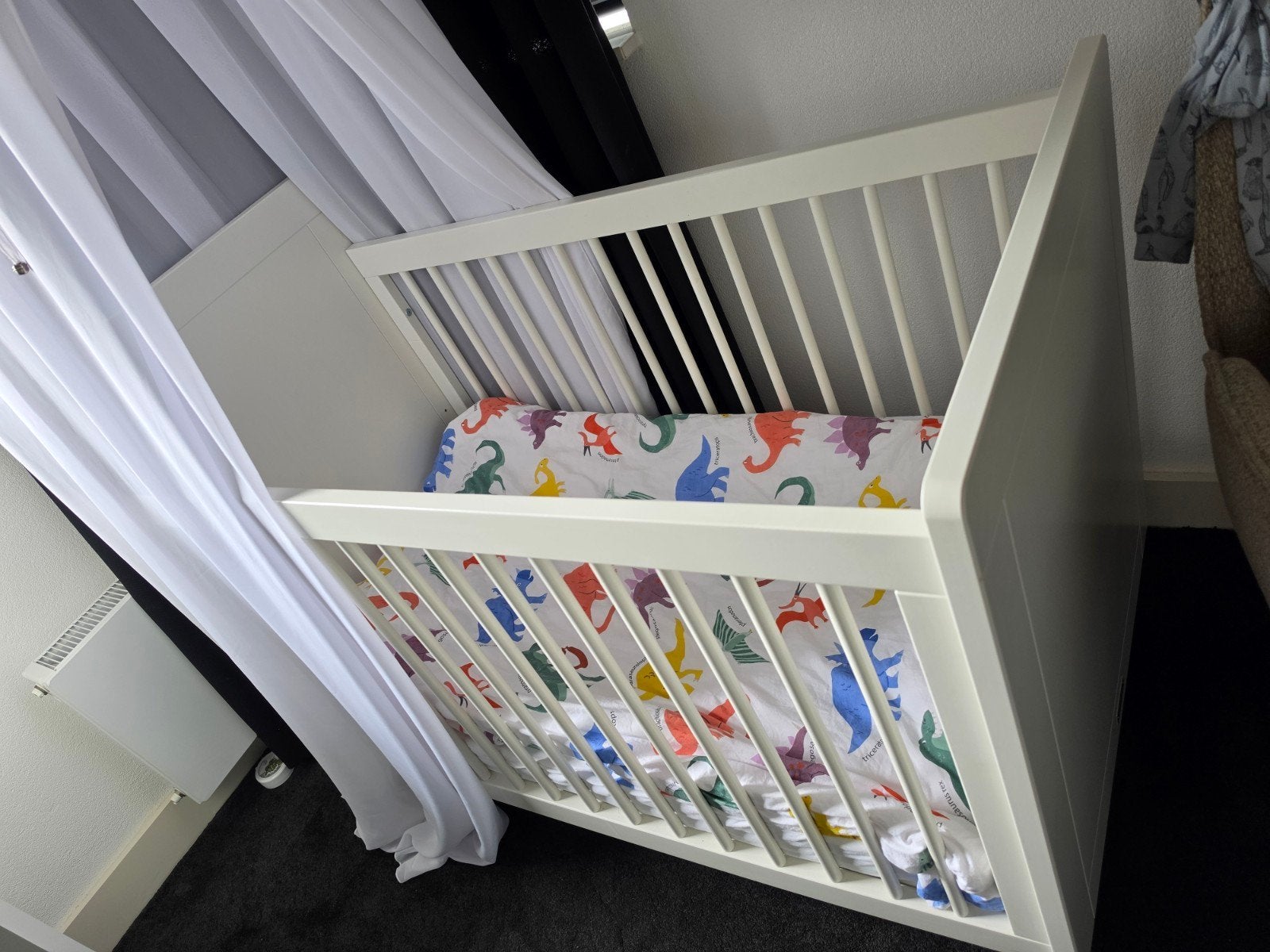 Bopita Fiore Babykamer: ledikant en commode wit, Ophalen of Verzenden, Gebruikt, Minder dan 140 cm, Lattenbodem