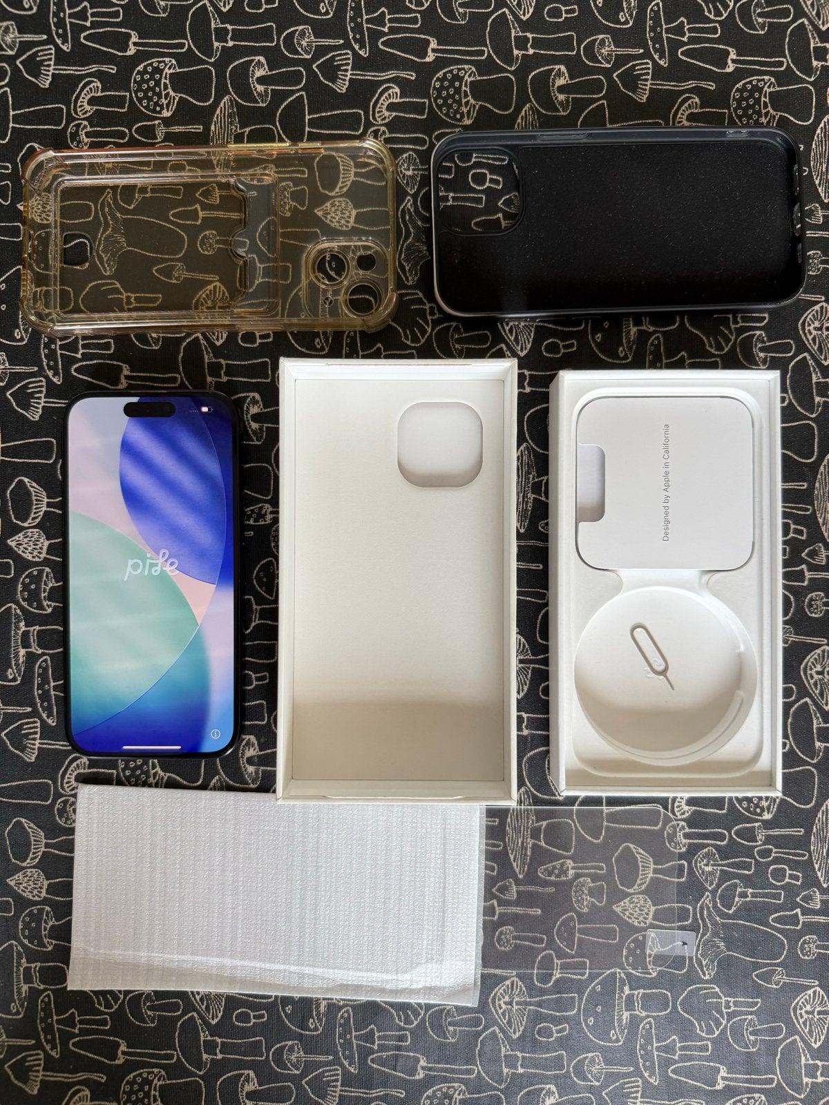 iPhone 15 Zwart 256GB met doos, Telecommunicatie, Mobiele telefoons | Apple iPhone, 256 GB, IPhone 15, Zwart, 77 %