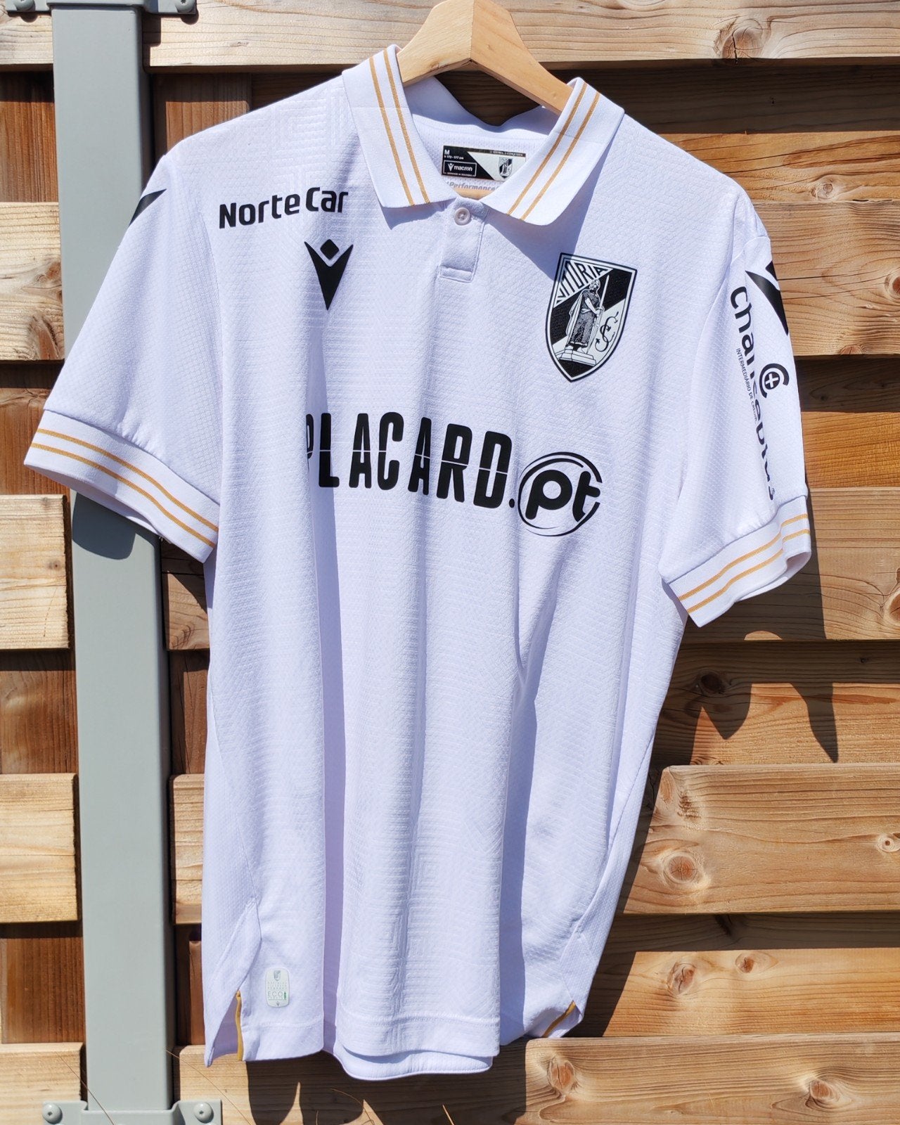 Guimarães prachtig shirt voetbalshirt, Ophalen of Verzenden, Zo goed als nieuw, Maat 56/58 (XL)