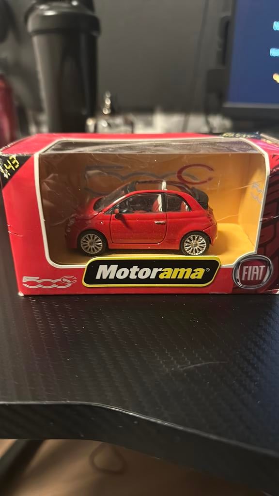 Fiat auto, Hobby en Vrije tijd, Modelauto's | 1:24, Ophalen, Zo goed als nieuw, Bburago