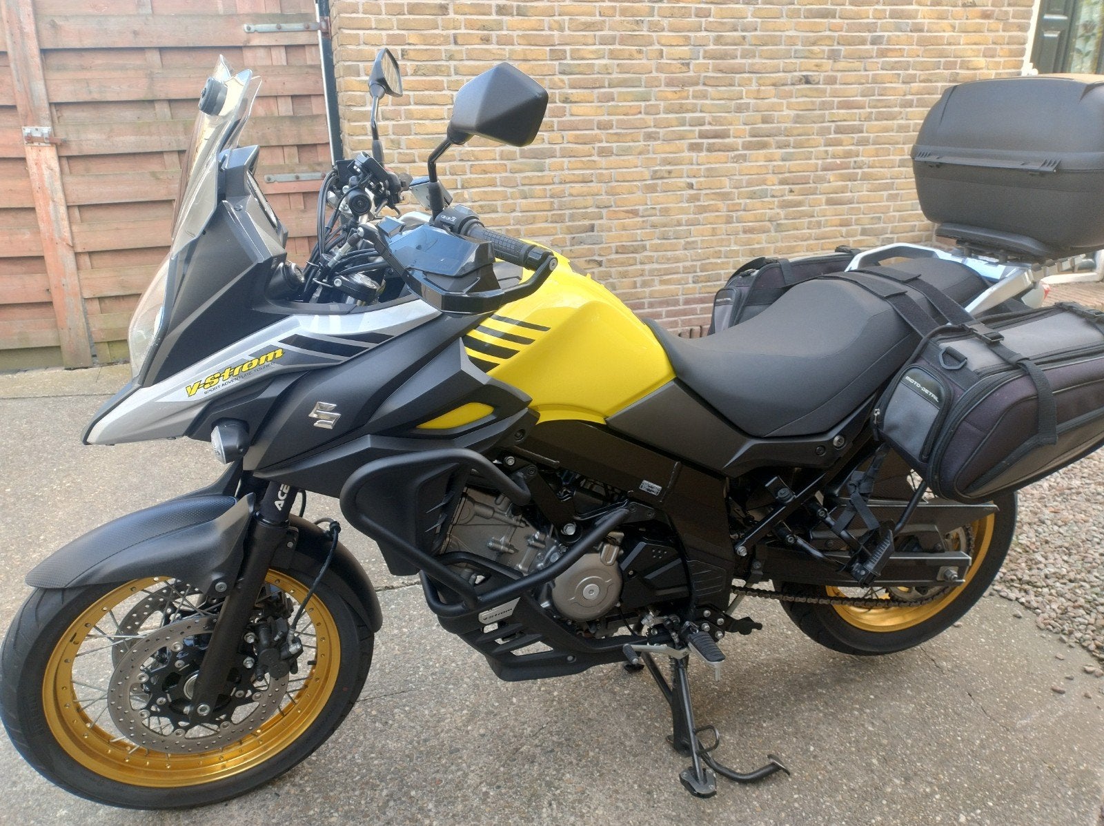 Suzuki V-strom dl 650 XTA 2017 (zgan), 2 cilinders, Occasion, Particulier, Meer dan 35 kW