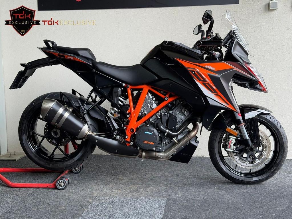 KTM 1290 SUPERDUKE GT TOPSTAAT! (SUPER DUKE R ADVENTURE S), 2 cilinders, Motorrijbewijs A, Bedrijf, 1301 cc