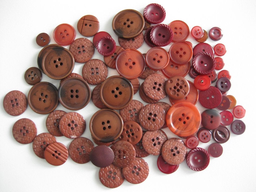 Knoop / knopen rood - bruin tinten assorti maten kleuren, Hobby en Vrije tijd, Naaien en Fournituren, Ophalen of Verzenden, Nieuw