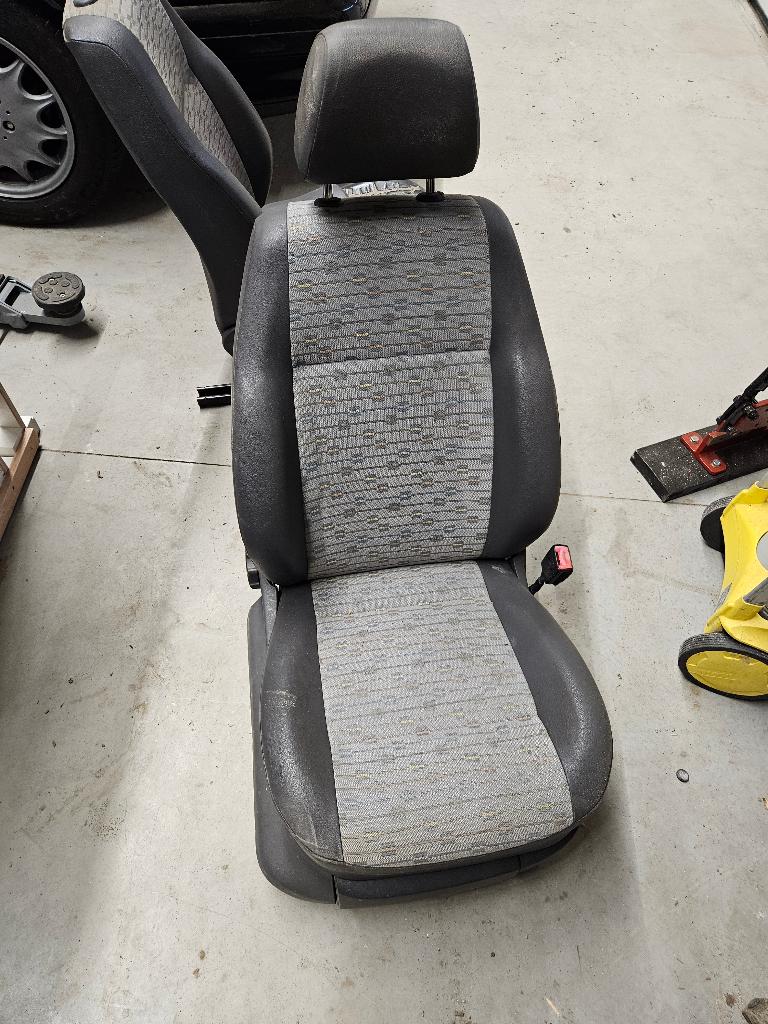 stoel caddy 2011 mk3 rechts, Auto-onderdelen, Interieur en Bekleding, Ophalen, Nieuw, Volkswagen