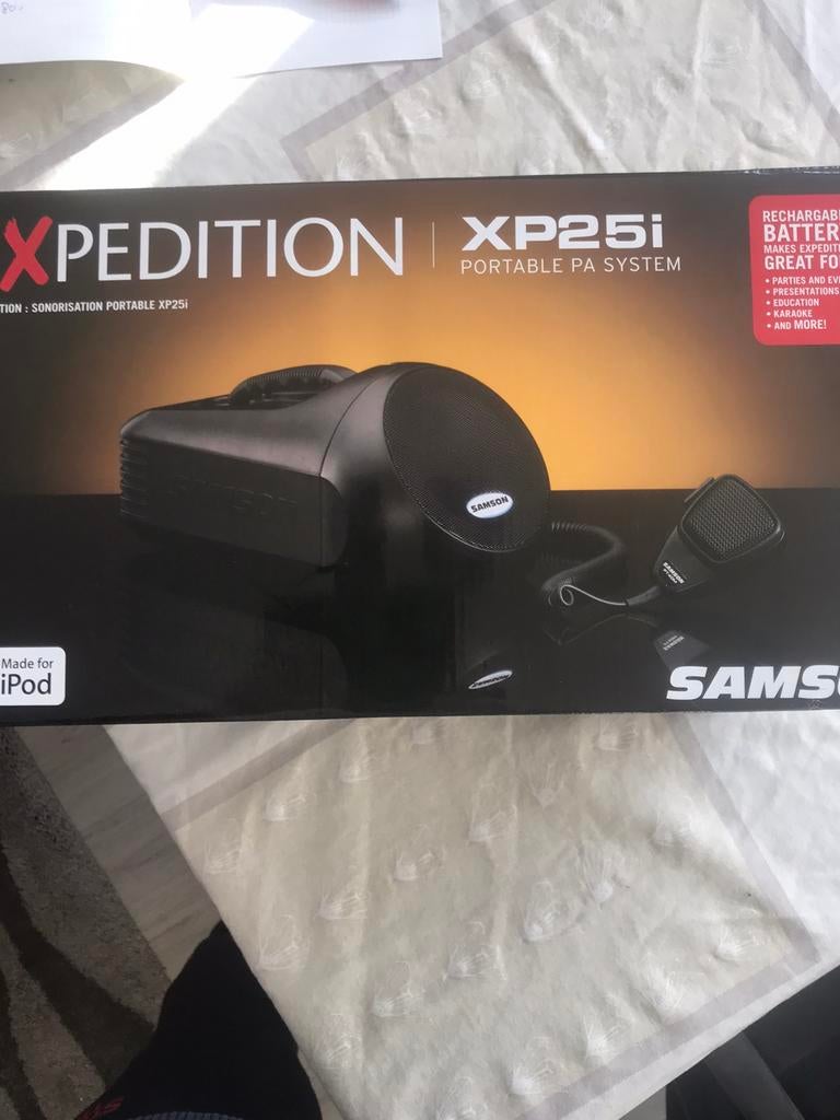 Samson Megafoon, PA , perfect voor feesten en demonstraties, Nieuw, 120 watt of meer, Front, Rear of Stereo speakers, Ophalen