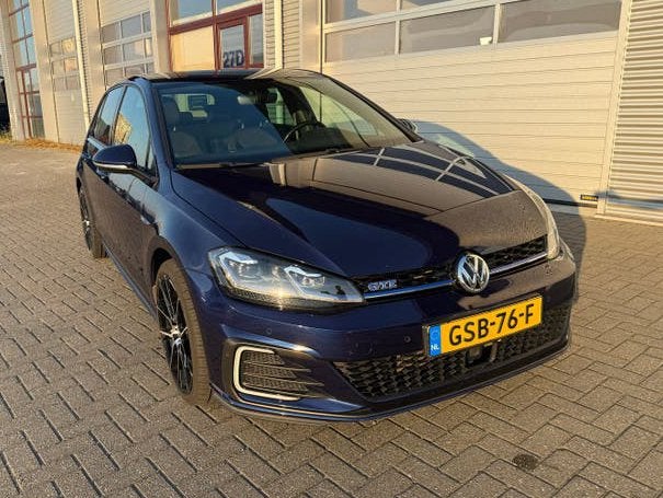 Volkswagen Golf 1.4 TSI Phev 204pk 6-DSG 5D 2018 Blauw, Stof, Lichtsensor, Blauw, Plug-in hybride