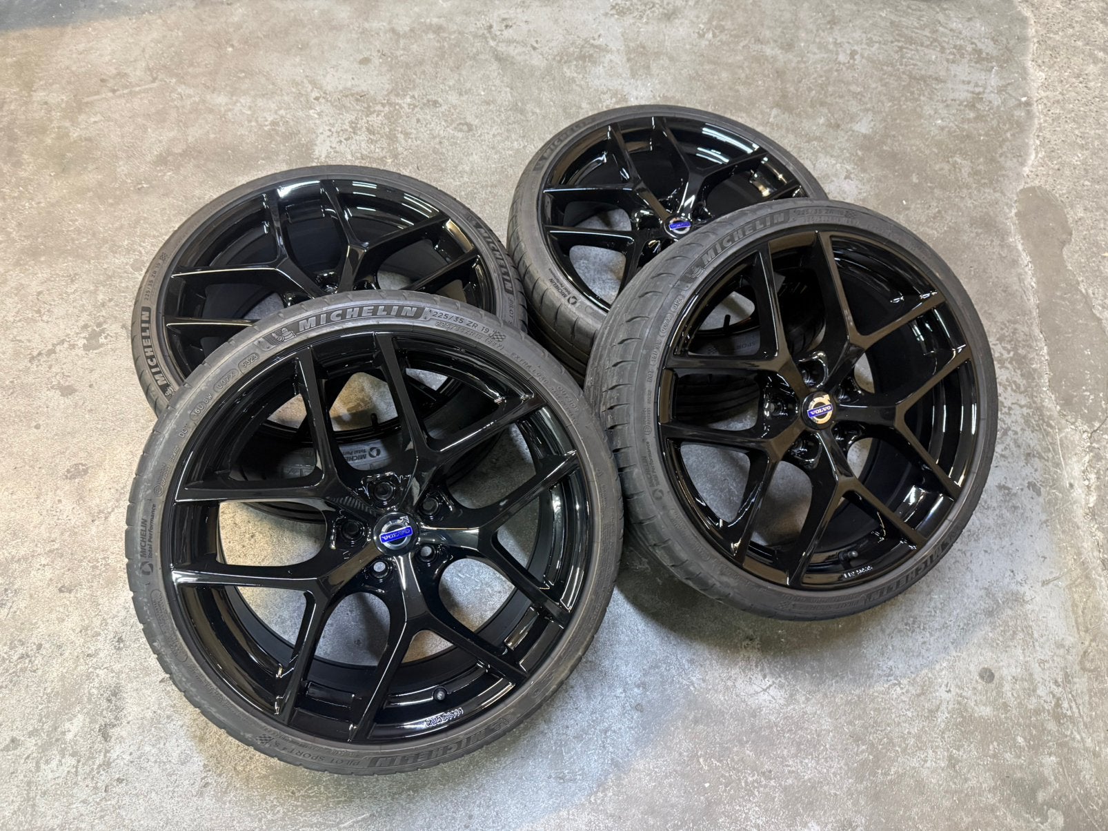 ✅ 19 inch Volvo Borbet Velgen 5x108 C30 V40 V50 S60 V70 R, 19 inch, Gebruikt, Banden en Velgen, Ophalen of Verzenden