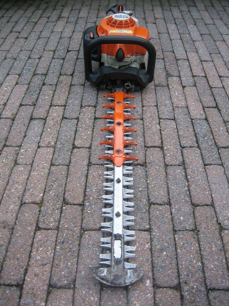 Foto 6 van Stihl HS81R Heggenschaar Heggeschaar Benzine