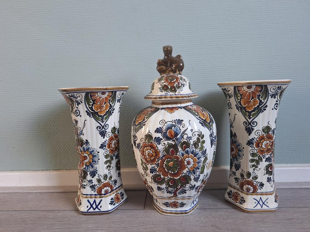 Kaststelset Flora Keramiek
Delfts polychroom holland, Antiek en Kunst, Antiek | Vazen, Ophalen of Verzenden