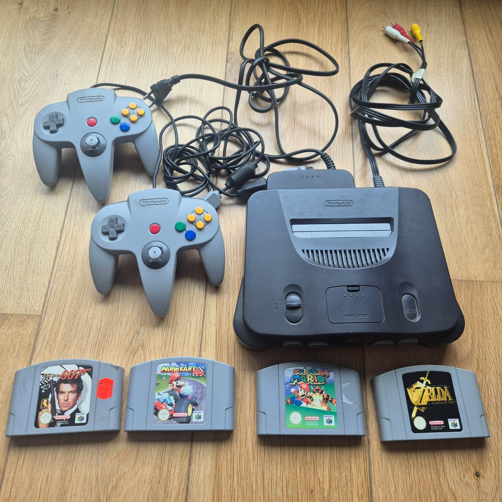 Nintendo 64 console met 4 games en 2 controllers, 2 spelers, Ophalen of Verzenden, Gebruikt, Vanaf 3 jaar