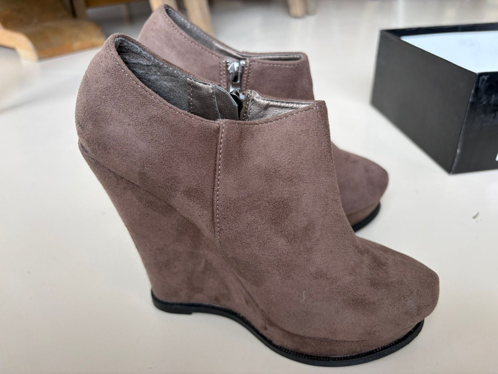 Sergio Todzi sleehakken - Zo goed als nieuw, Kleding | Dames, Ophalen of Verzenden, Zo goed als nieuw, Bruin, Schoenen met hoge hakken