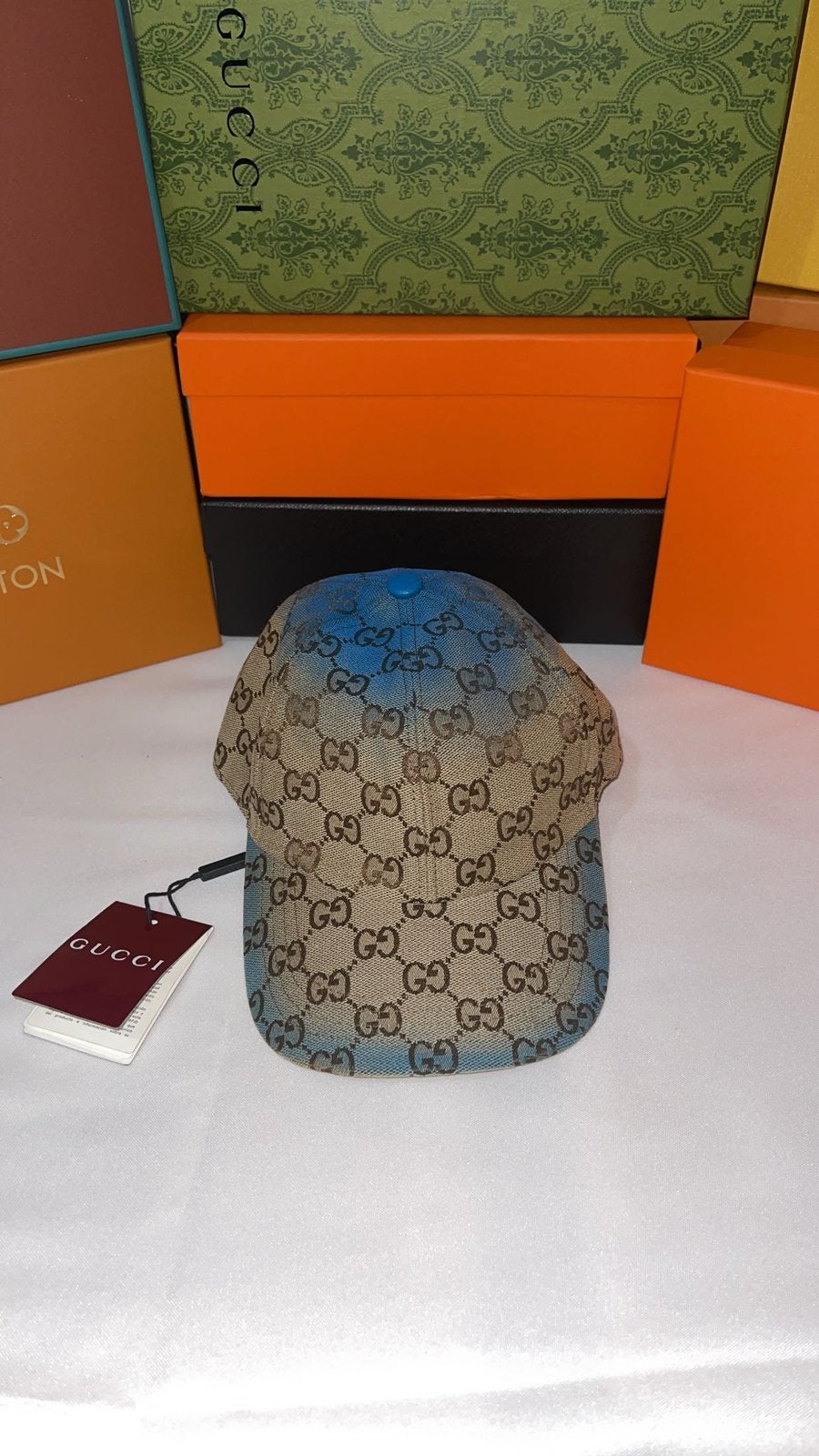Blauwe Gucci pet, met kaartje en doos, Ophalen of Verzenden, Zo goed als nieuw