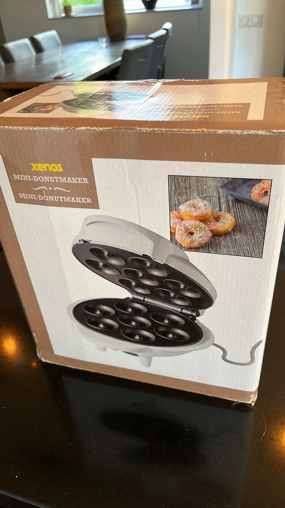 Xenos Mini-Donutmaker - Maak thuis heerlijke donuts!, Ophalen of Verzenden, Zo goed als nieuw